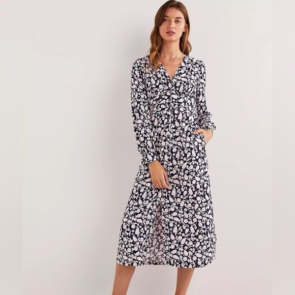 Boden Button Through Midi Tea Dress in navy floral garden 8 minimalist modest - Picture 1 of 10